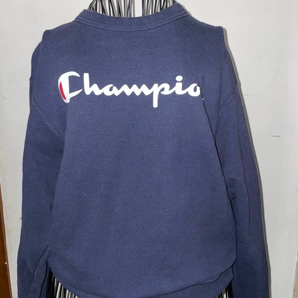 Very comfy crew neck